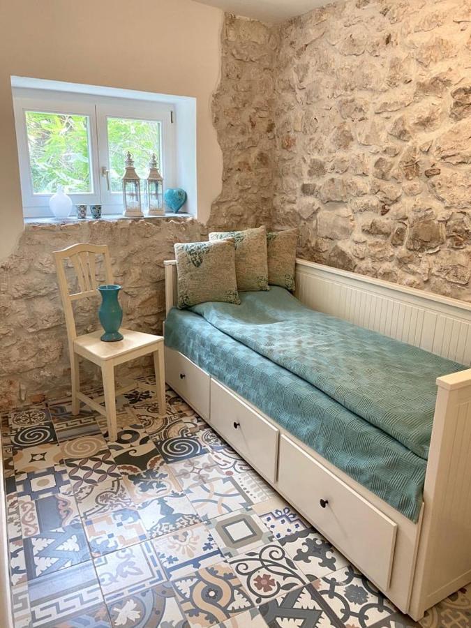Ferienwohnung Steinhaus Mit Terrasse Rovinj Exterior foto