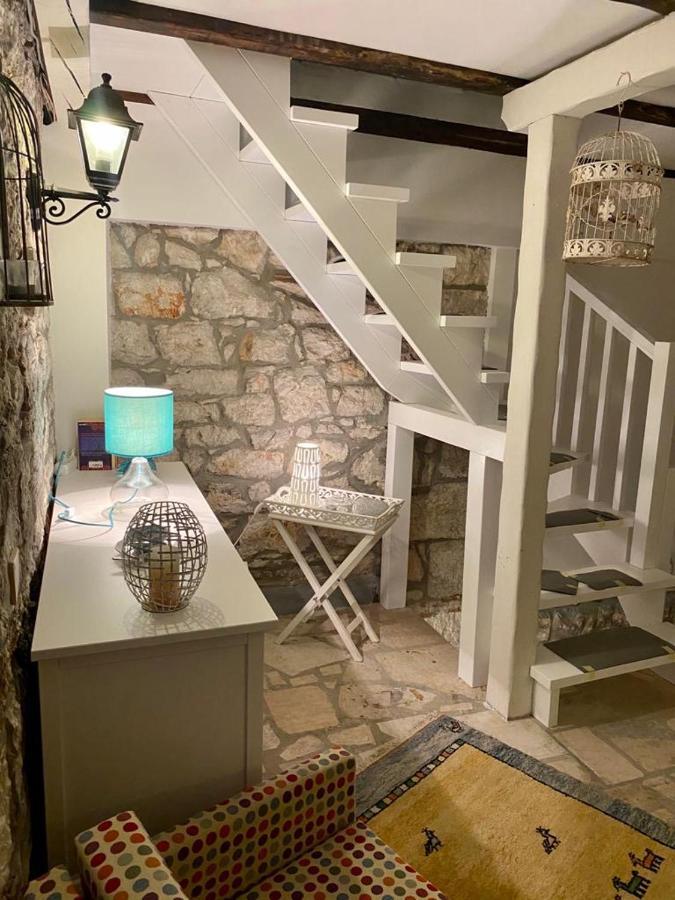 Ferienwohnung Steinhaus Mit Terrasse Rovinj Exterior foto