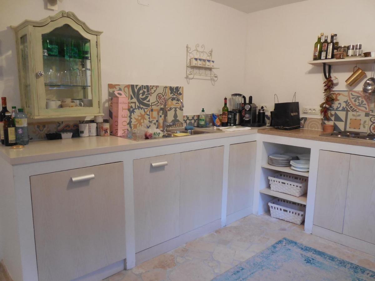 Ferienwohnung Steinhaus Mit Terrasse Rovinj Exterior foto